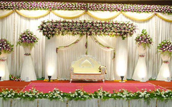 A perfectly created stage, great for a fantastic wedding event. Chennai in-home nursing assistance